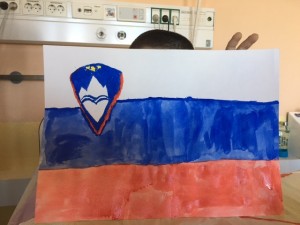 Takole sem na koncu uspel naslikati slovensko zastavo.
